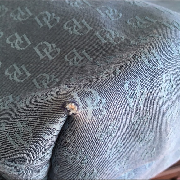 Stunning Blue Dooney & Bourke Shoulder Bag - Picture 3 of 4