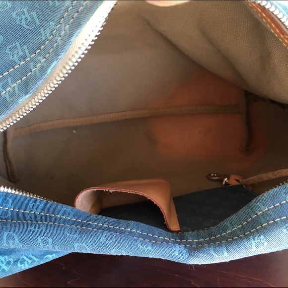 Stunning Blue Dooney & Bourke Shoulder Bag - Picture 4 of 4