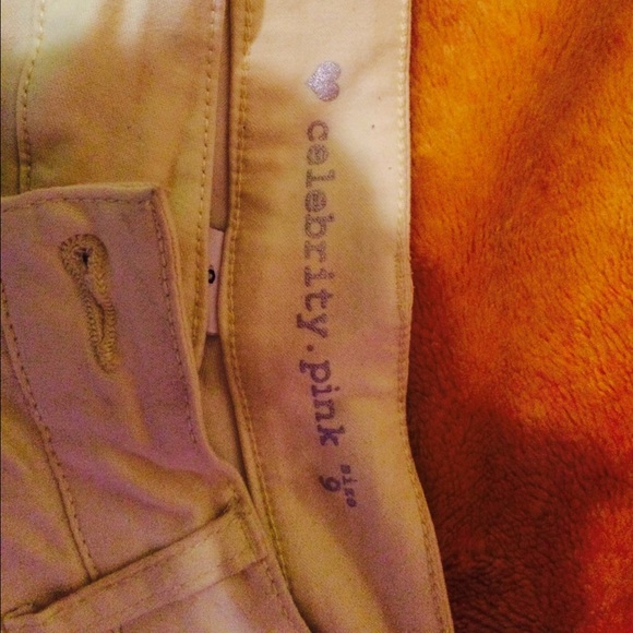 Shorts - Picture 3 of 3