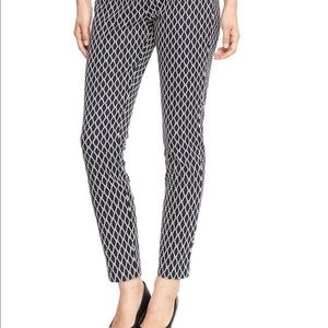 Ankle pants. Black and white Gap Factory Size 8