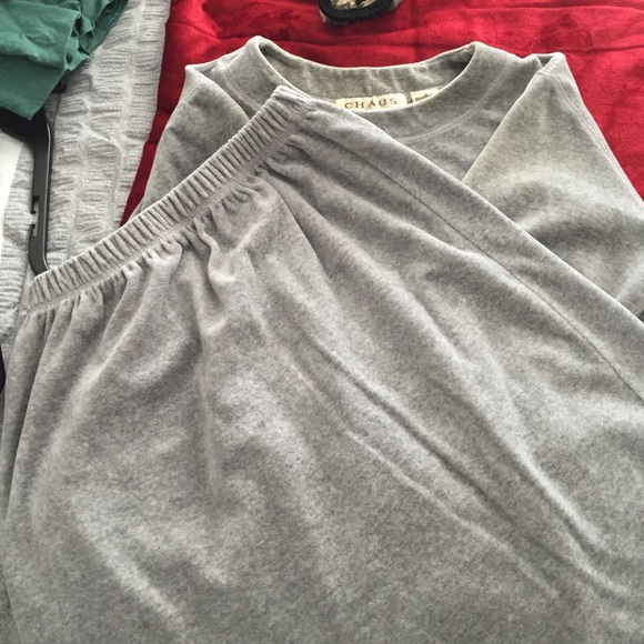 Warm and cozy skirt set - Picture 1 of 4