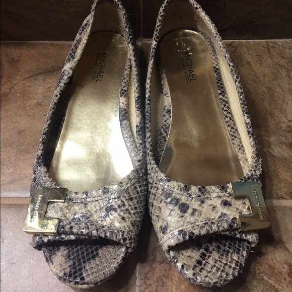 Michael Kors flats