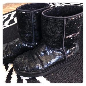 Black sequin uggs size 9