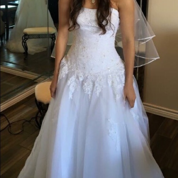 Wedding dress