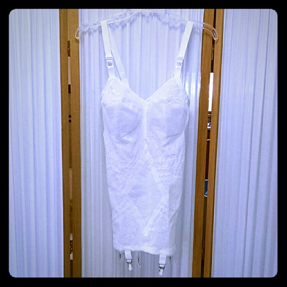 Rago All In One Girdle Shaper Pinup! 34C or DD New