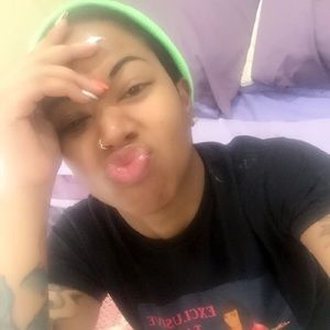 Meet your Posher, Nurabia