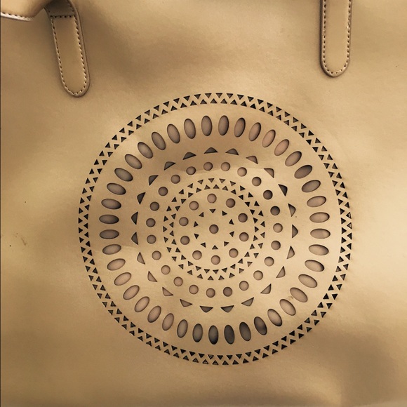 Neiman Marcus large leather tote - Picture 2 of 3