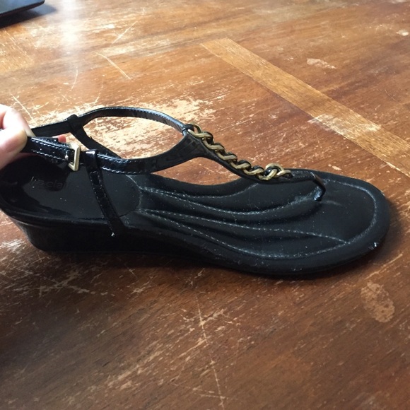 Liz Claiborne 1.5 inch wedge