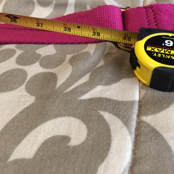 Sold.   Extra pics for tory burch - Picture 3 of 4