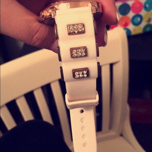 Watch - Picture 2 of 2