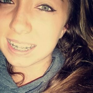 Meet your Posher, Deanna