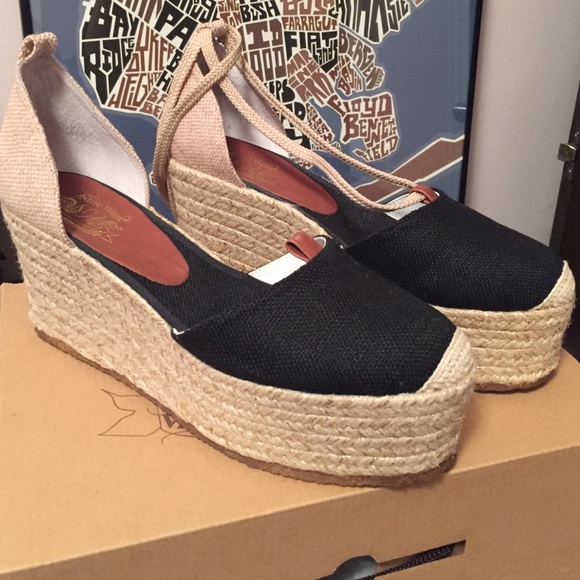 nine west espadrilles