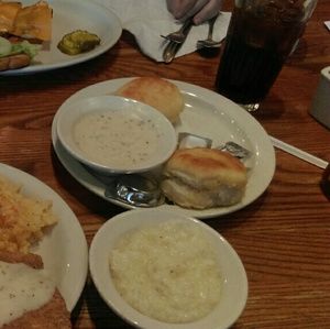 Meet your Posher, Christi