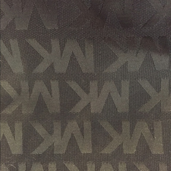 Michael Kors tote - Picture 2 of 4