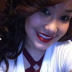 Meet your Posher, Shaina