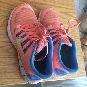 Nike free runs