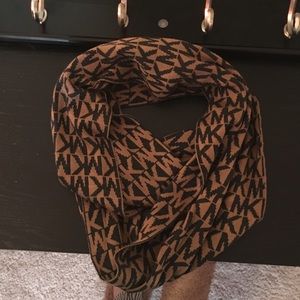 Michael Kors Scaarf