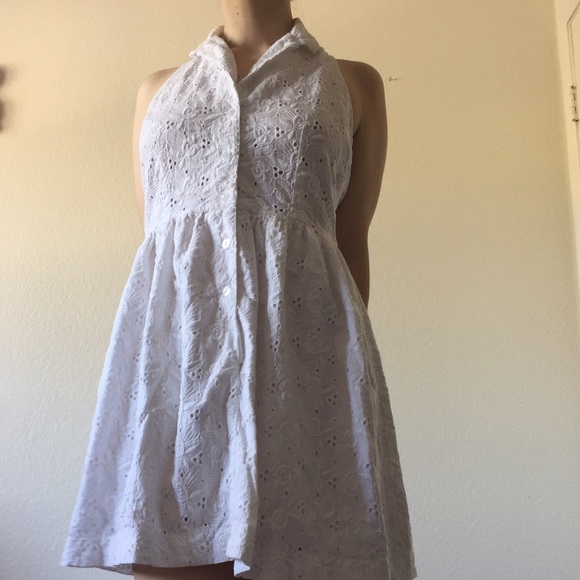 fate Dresses & Skirts - crochet eyelet button down collared dress