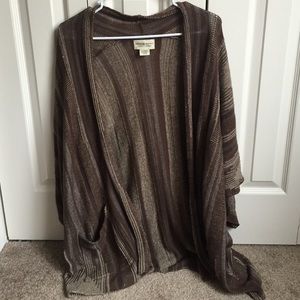 Brown oversized cardigan with pockets