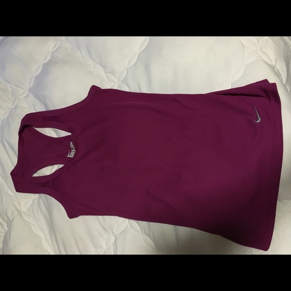 Nike tank