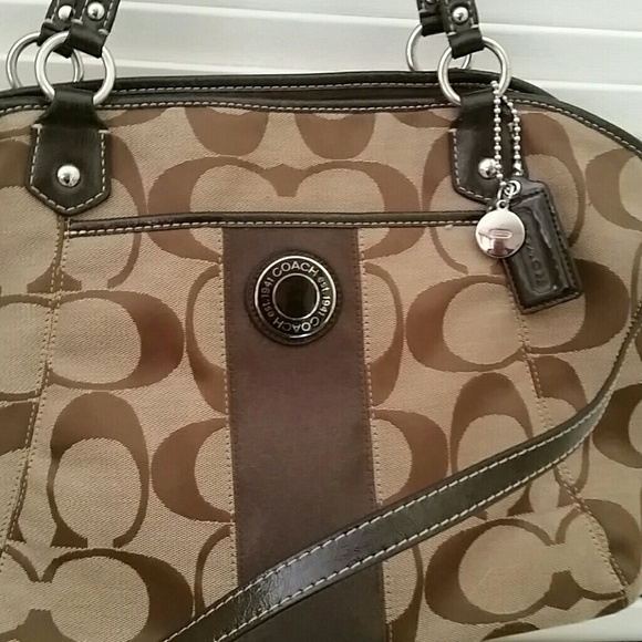 Authentic Coach - Picture 2 of 4