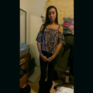 Meet your Posher, Maya