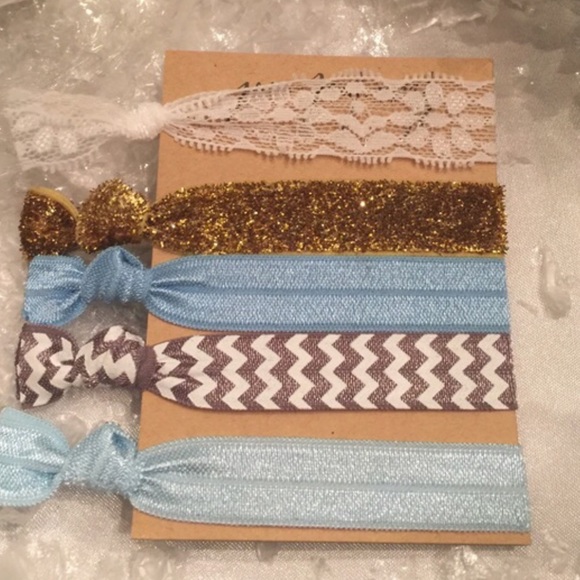 Three Bird Nest Accessories - No more tangled bands in your hair w/these