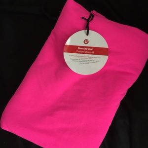 Lululemon Diversity Scarf