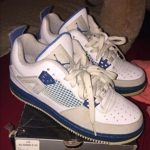 Jordan Retro 4's 6.5y