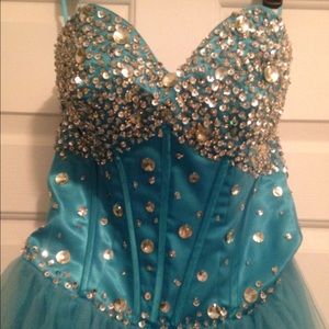 Long Formal Prom/Homecoming/Pageant Dress