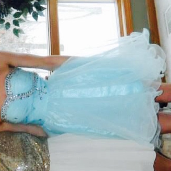 Formal/Homecoming Dress - Picture 3 of 3