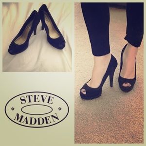 Steve Madden Black "Disobey" Heels Size 8.5