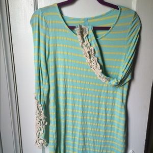 Large Mint, yellow with loads sleeve