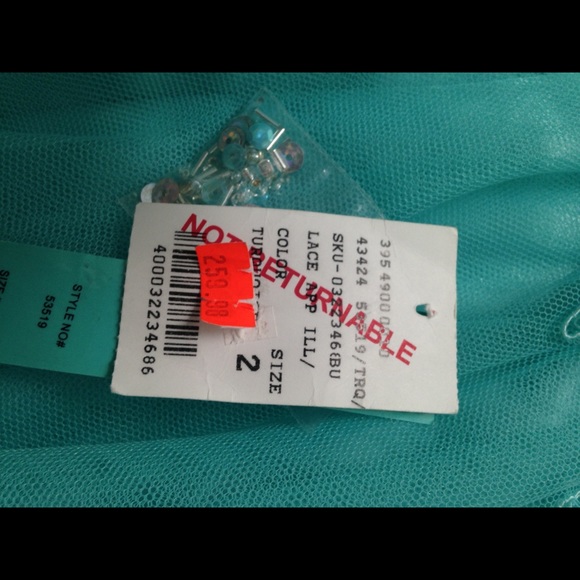 NWT Prom/Formal/Homecoming Camille La Vide Dress - Picture 4 of 4