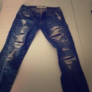 Hollister jeans .