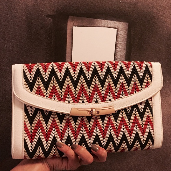 Urban expression clutch bag