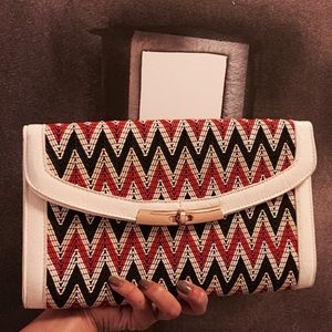 Urban expression clutch bag