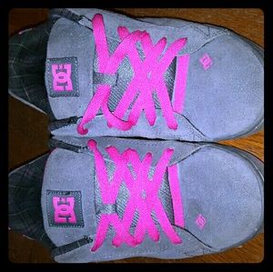 DC sneakers open to offers and trades!!