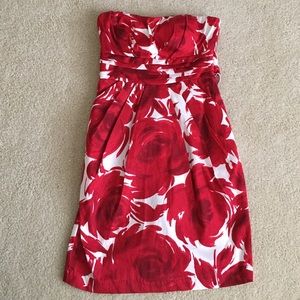 Strapless rose patterned dress