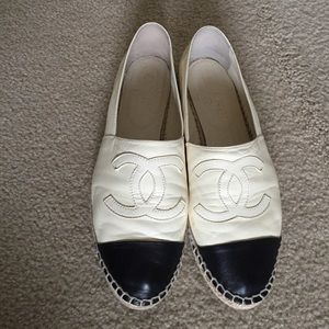 Authentic Chanel espadrilles white leather!!