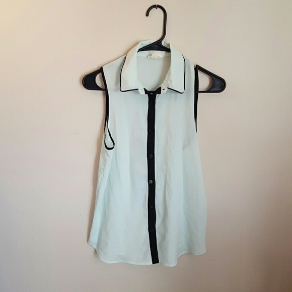 Mint & black flowy tank!