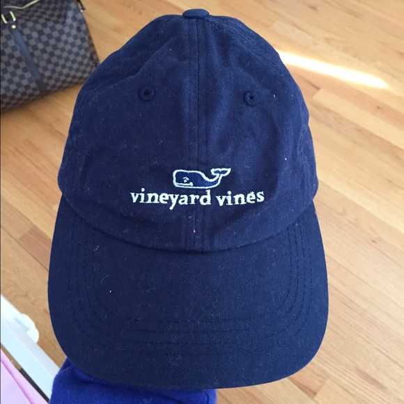 Navy blue vineyard vines baseball cap