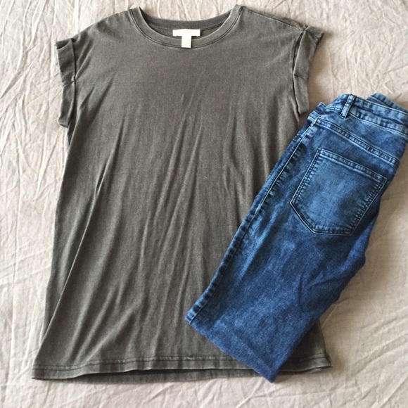 Forever 21 faded grey tee(NWOT)