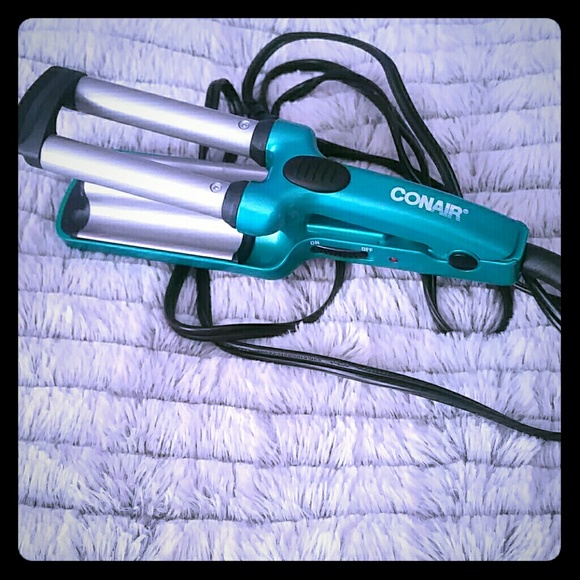 travel size conair 3 wave barrel