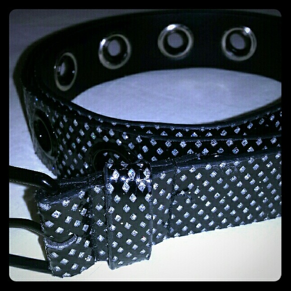 New juniors black sparkly belt size L