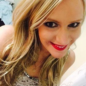 Meet your Posher, Vicki