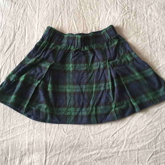 Med never worn plaid skirt