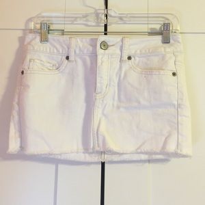 American Eagle white jean skirt