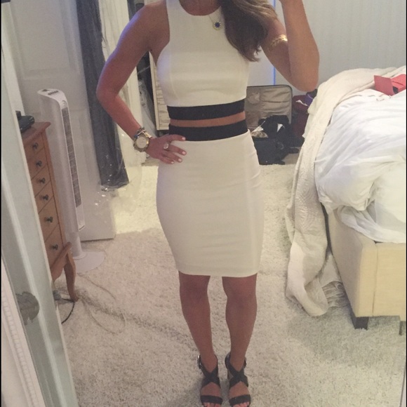 Lulus Dresses & Skirts - LULU's 2 piece white crop set