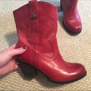 Gianni Bini red boots Size 6